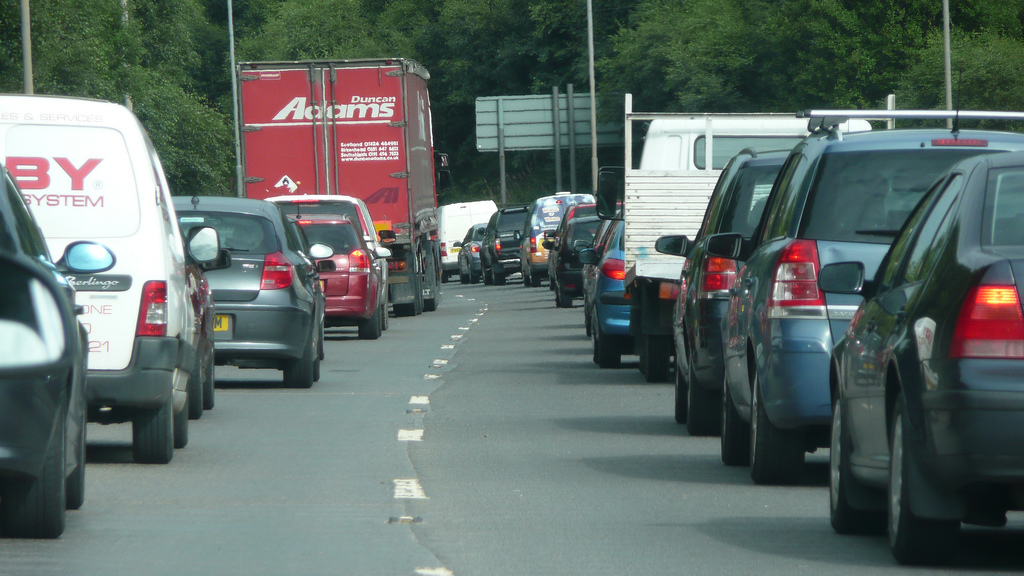 Nose to tail traffic queue, Put Up With It by Richard Paterson CC BY-NC 2.0