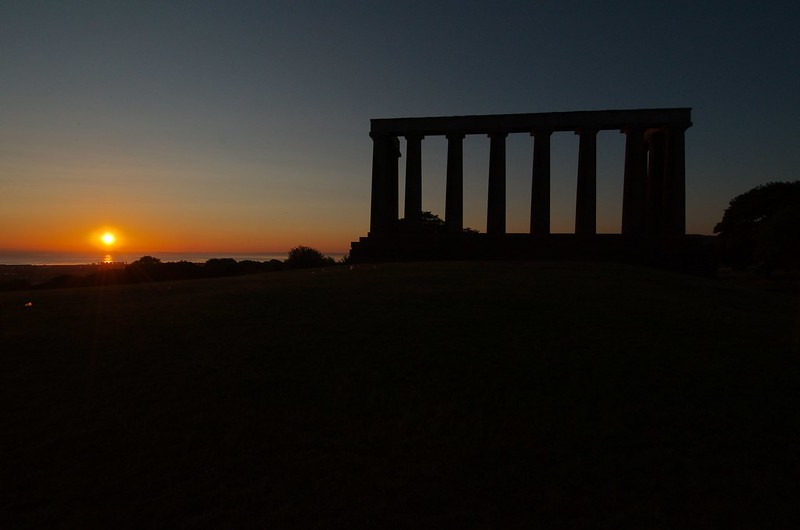 Sunrise over the follies on Calton Hill, Edinburgh: CC BY-SA 2.0