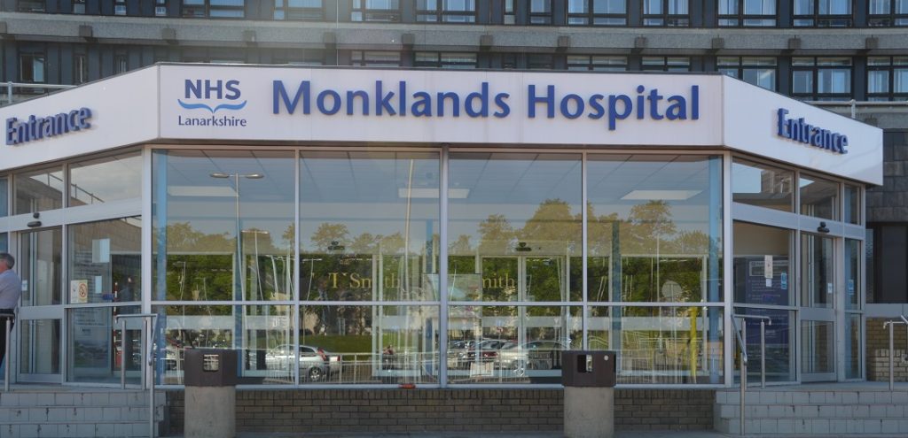Entrance to University Hospital Monklands: www.nhslanarkshire.scot.nhs.uk/hospitals/university-hospital-monklands/