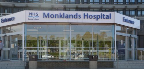 Entrance to University Hospital Monklands: www.nhslanarkshire.scot.nhs.uk/hospitals/university-hospital-monklands/